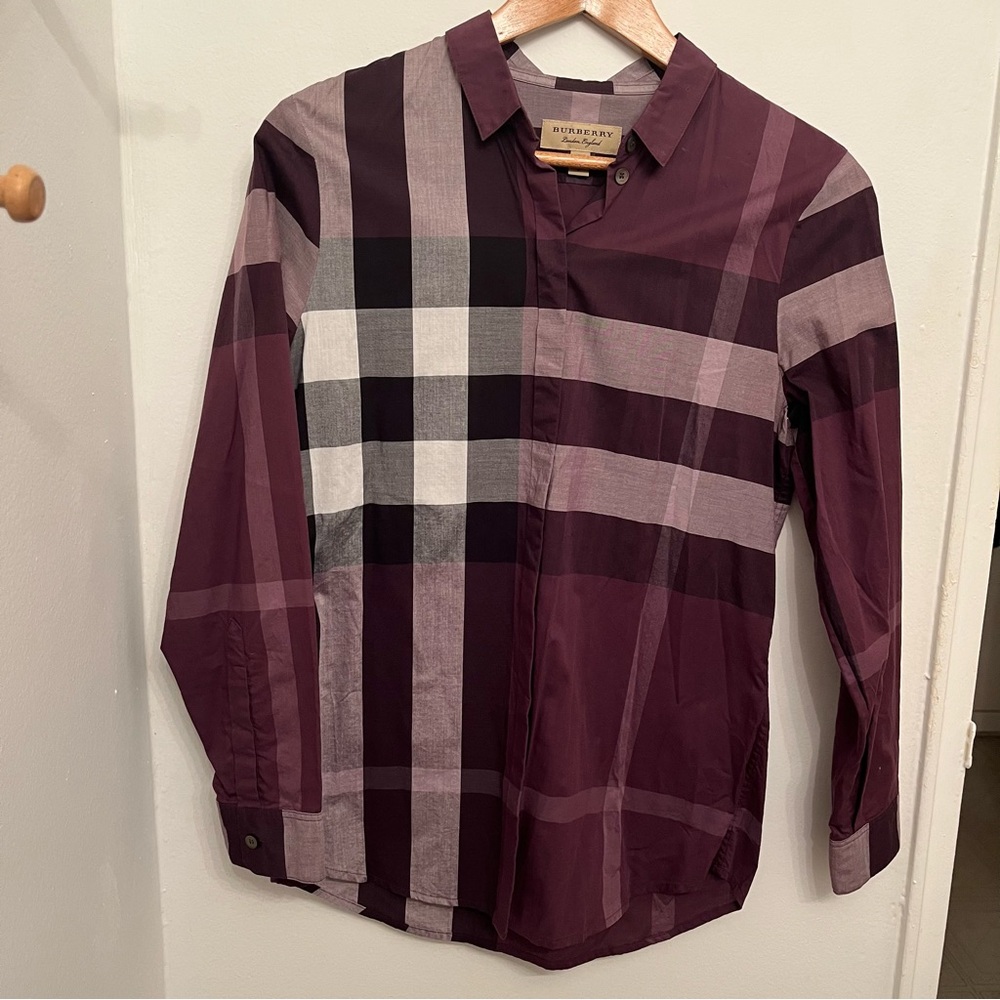 Burberry Button Down Shirt S